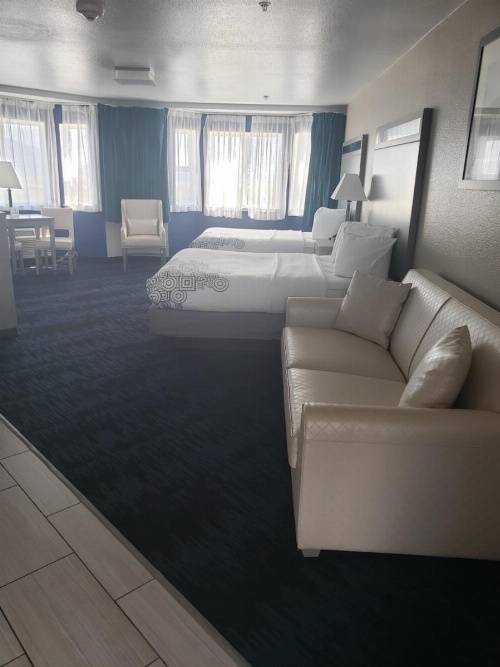 Anchor Beach Inn image 40